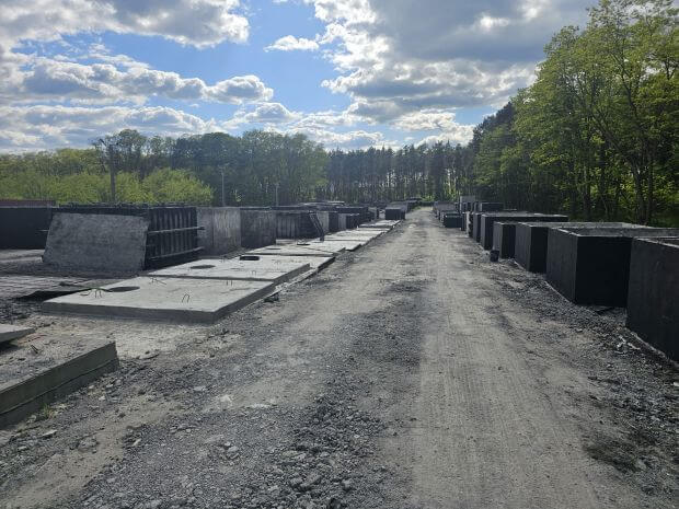 Zbiorniki betonowe różnych pojemności z atestem PZH  w Sianowie